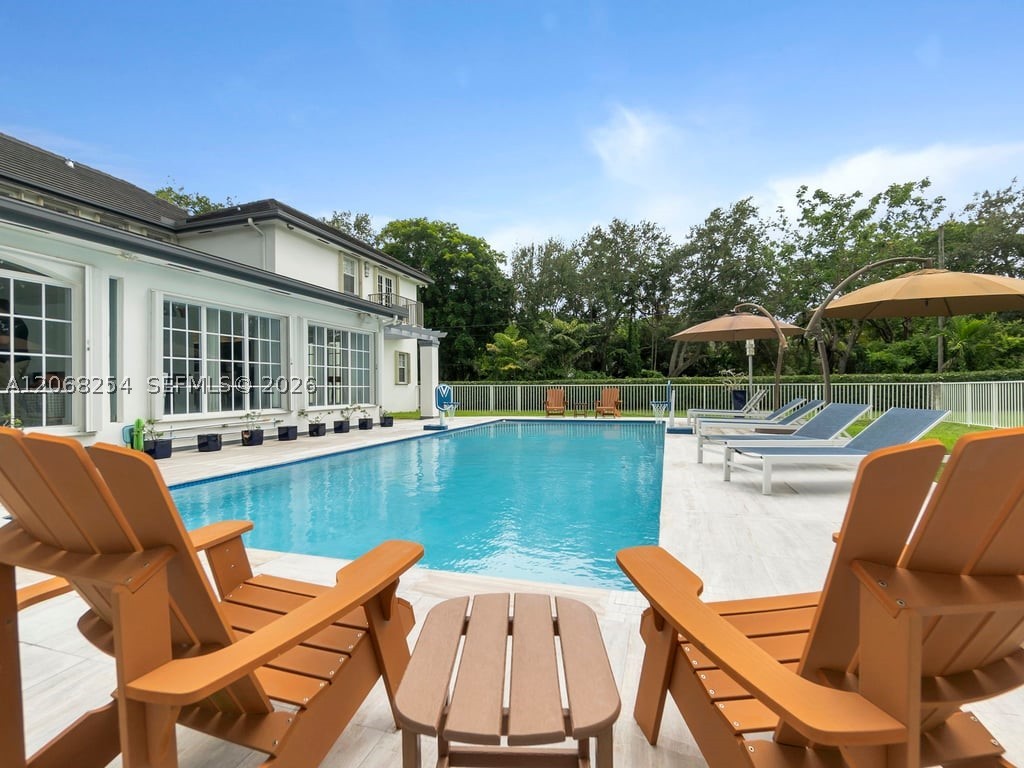 13880 SW 68th Ave Palmetto Bay, FL 33158