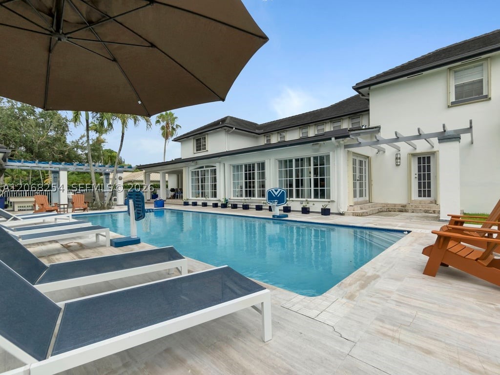 13880 SW 68th Ave Palmetto Bay, FL 33158