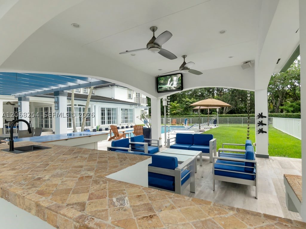 13880 SW 68th Ave Palmetto Bay, FL 33158