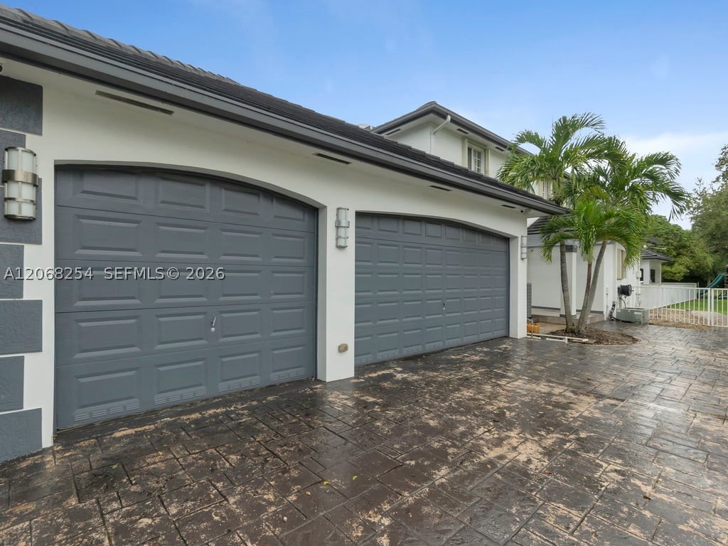 13880 SW 68th Ave Palmetto Bay, FL 33158