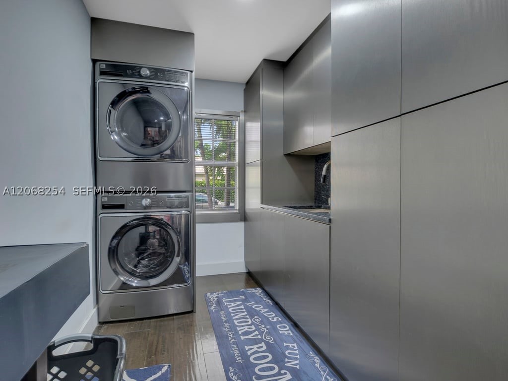 13880 SW 68th Ave Palmetto Bay, FL 33158