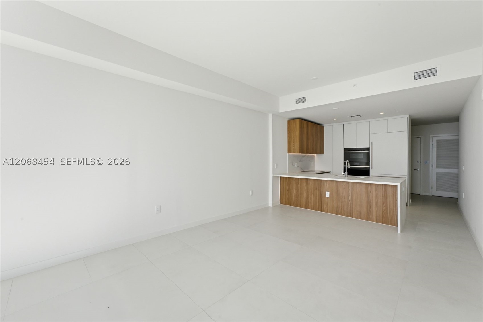 1400 Biscayne Blvd #3004 Miami, FL 33132
