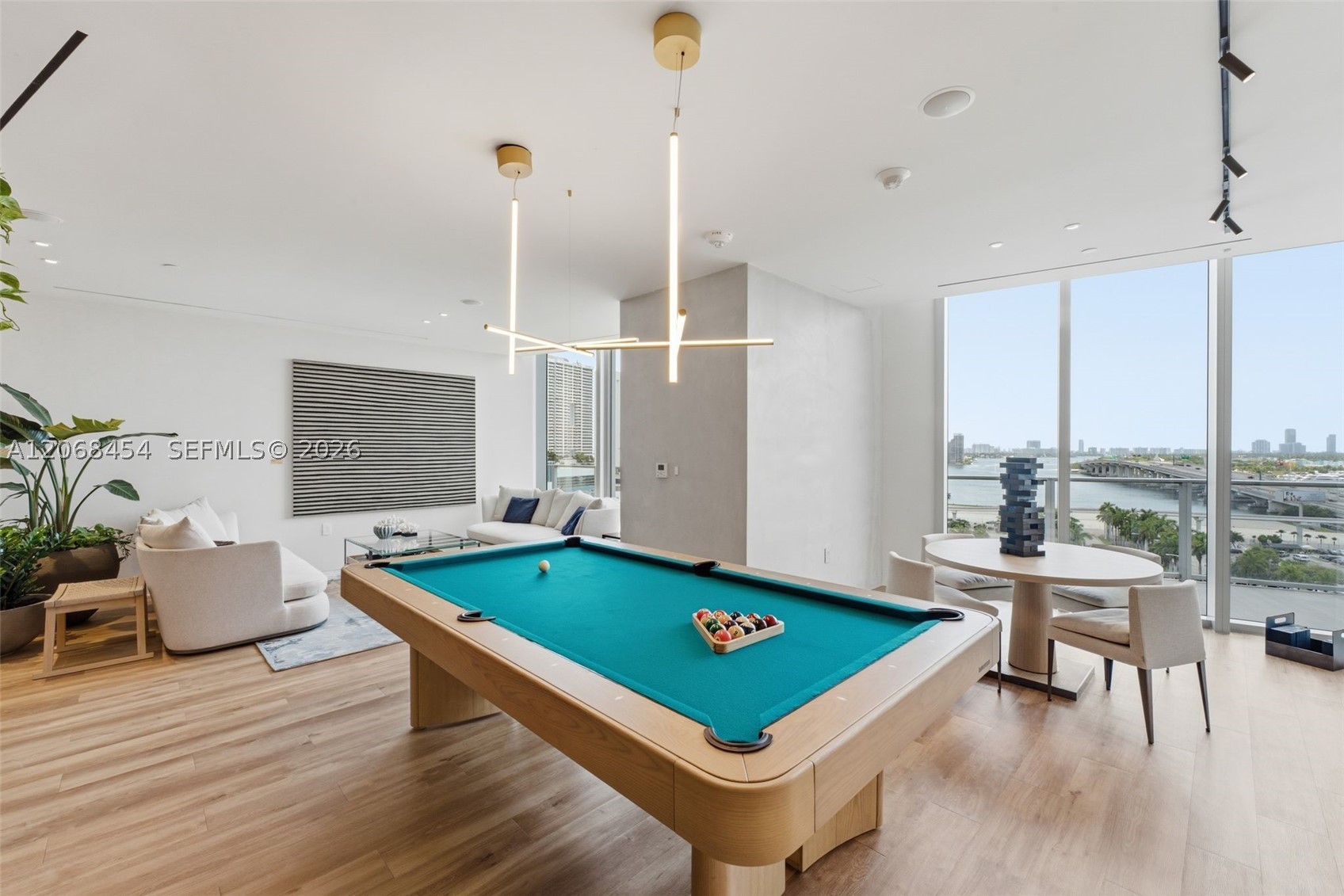 1400 Biscayne Blvd #3004 Miami, FL 33132