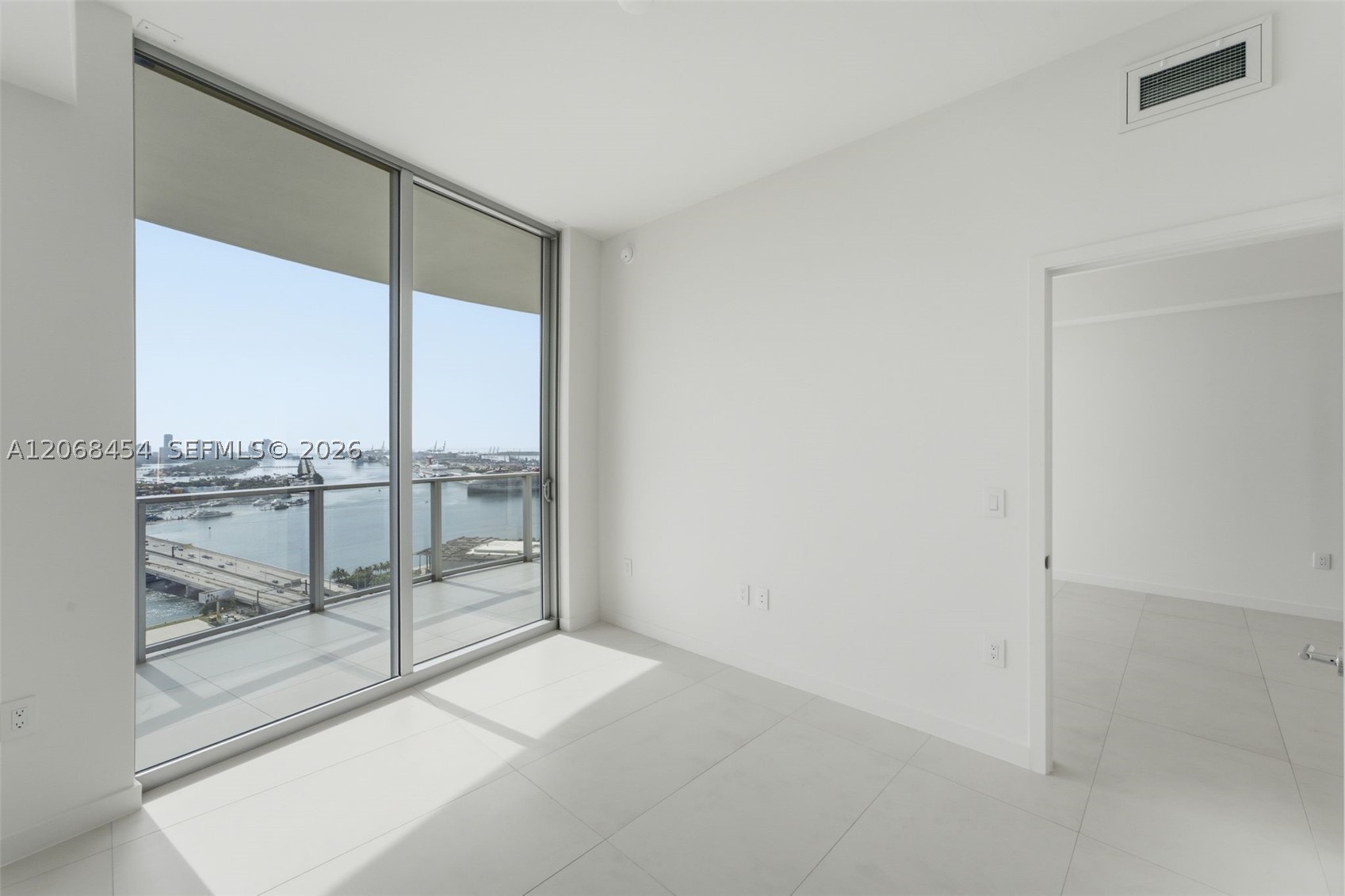 1400 Biscayne Blvd #3004 Miami, FL 33132