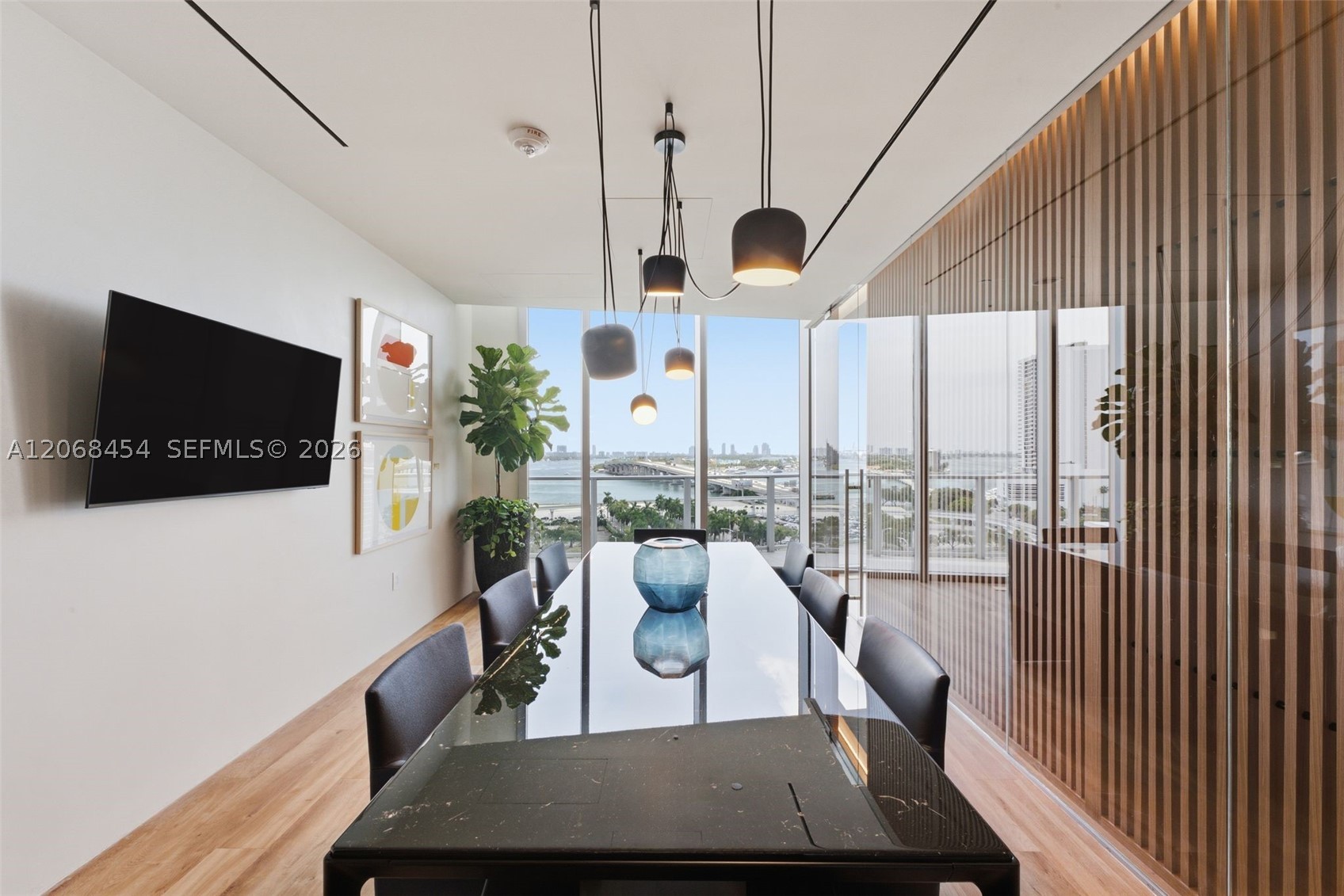 1400 Biscayne Blvd #3004 Miami, FL 33132