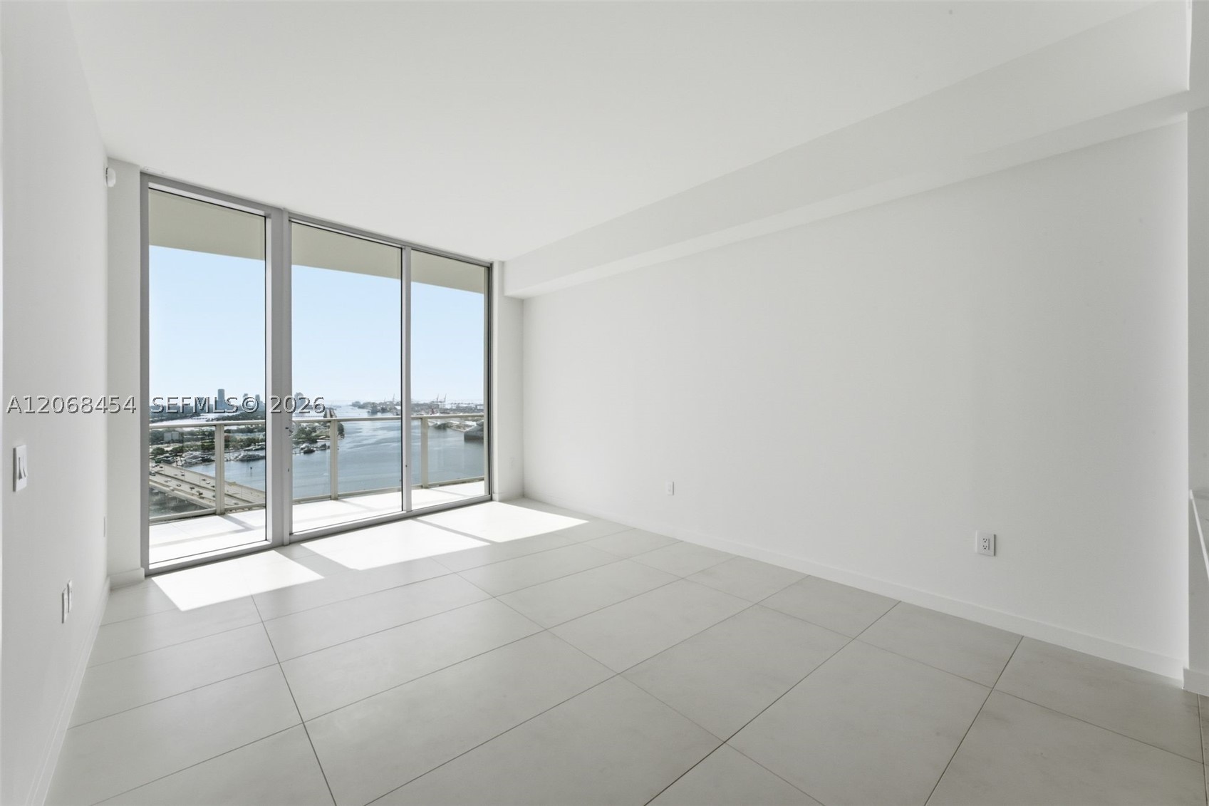 1400 Biscayne Blvd #3004 Miami, FL 33132
