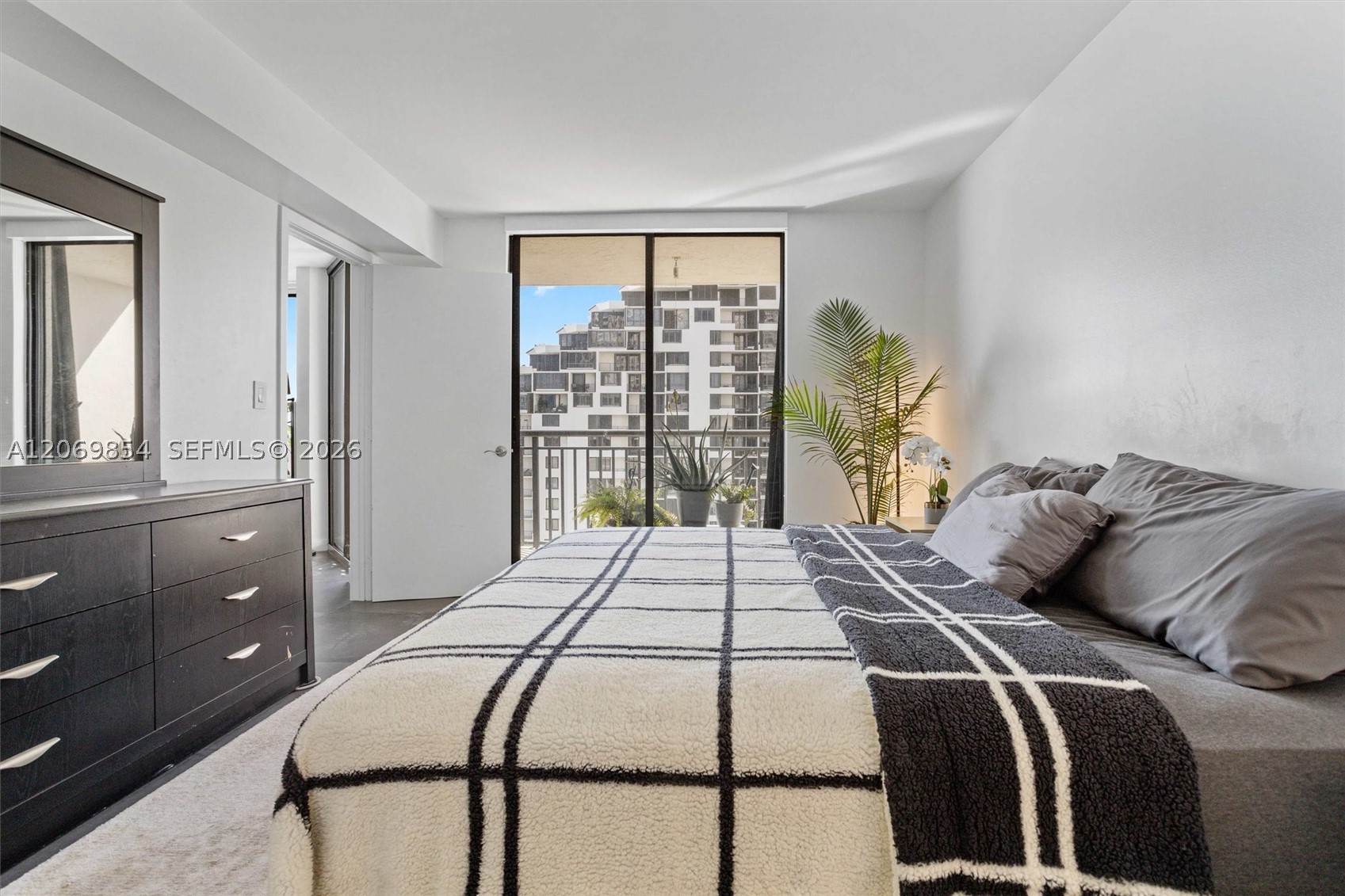 image Brickell Key Two19