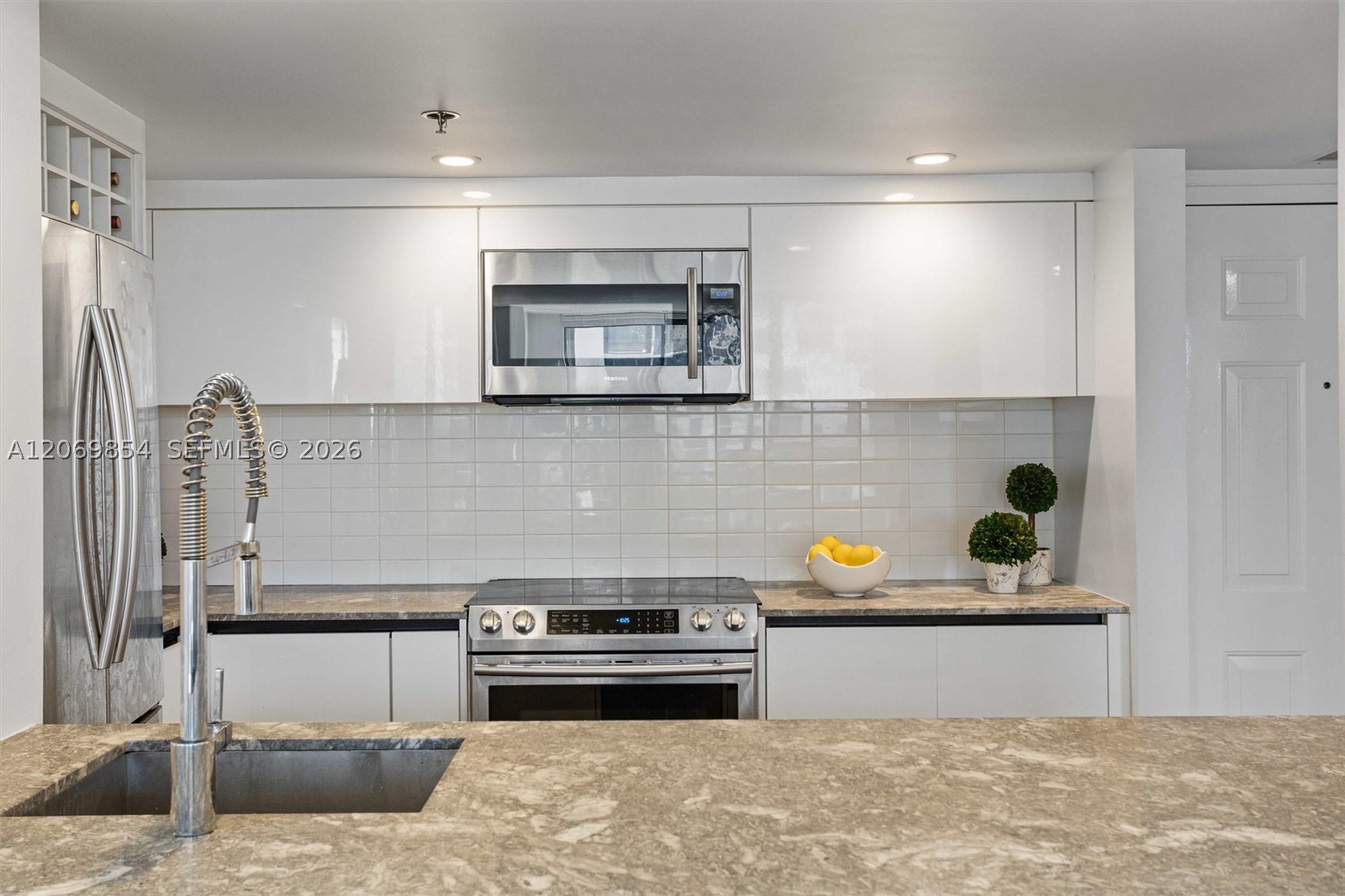 image Brickell Key Two8