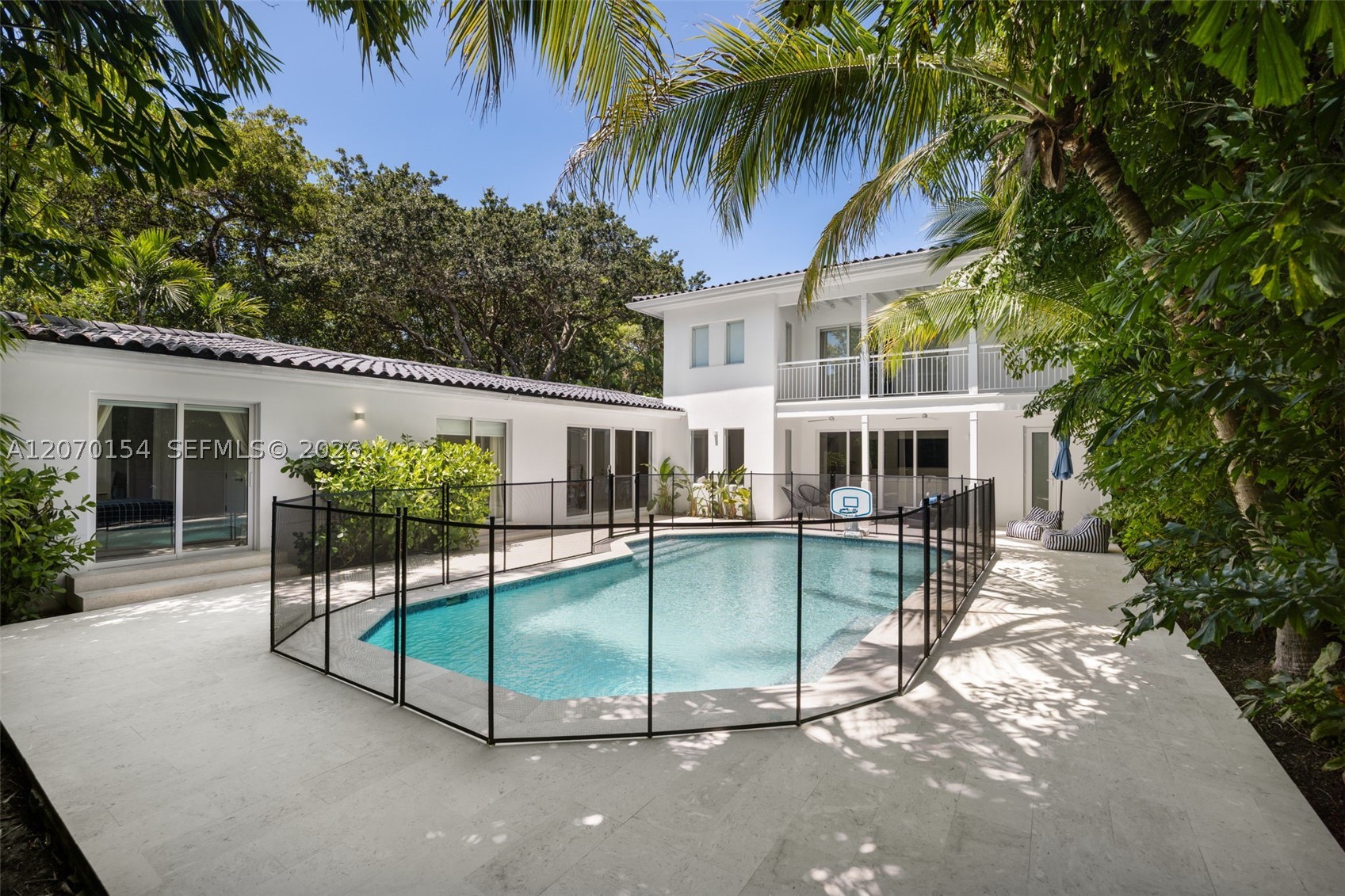 1015 Bayamo Ave Coral Gables, FL 33146