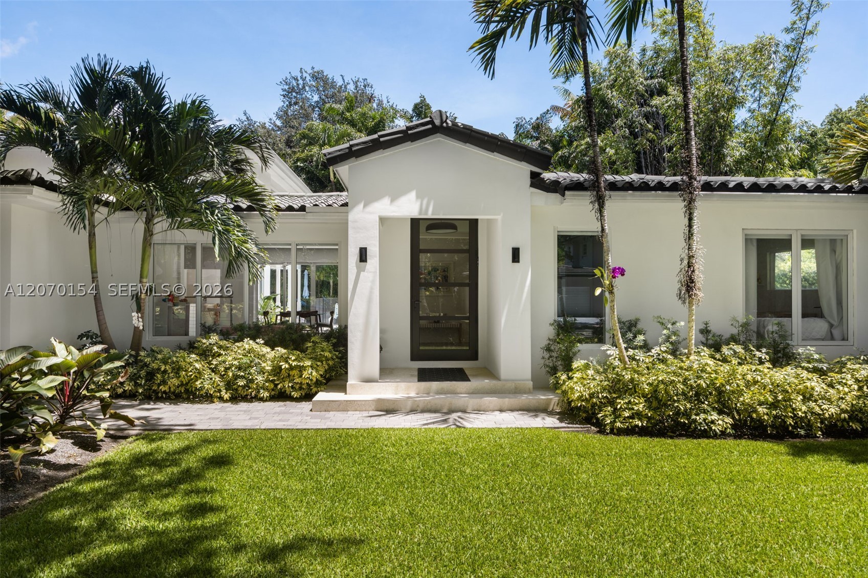 1015 Bayamo Ave Coral Gables, FL 33146
