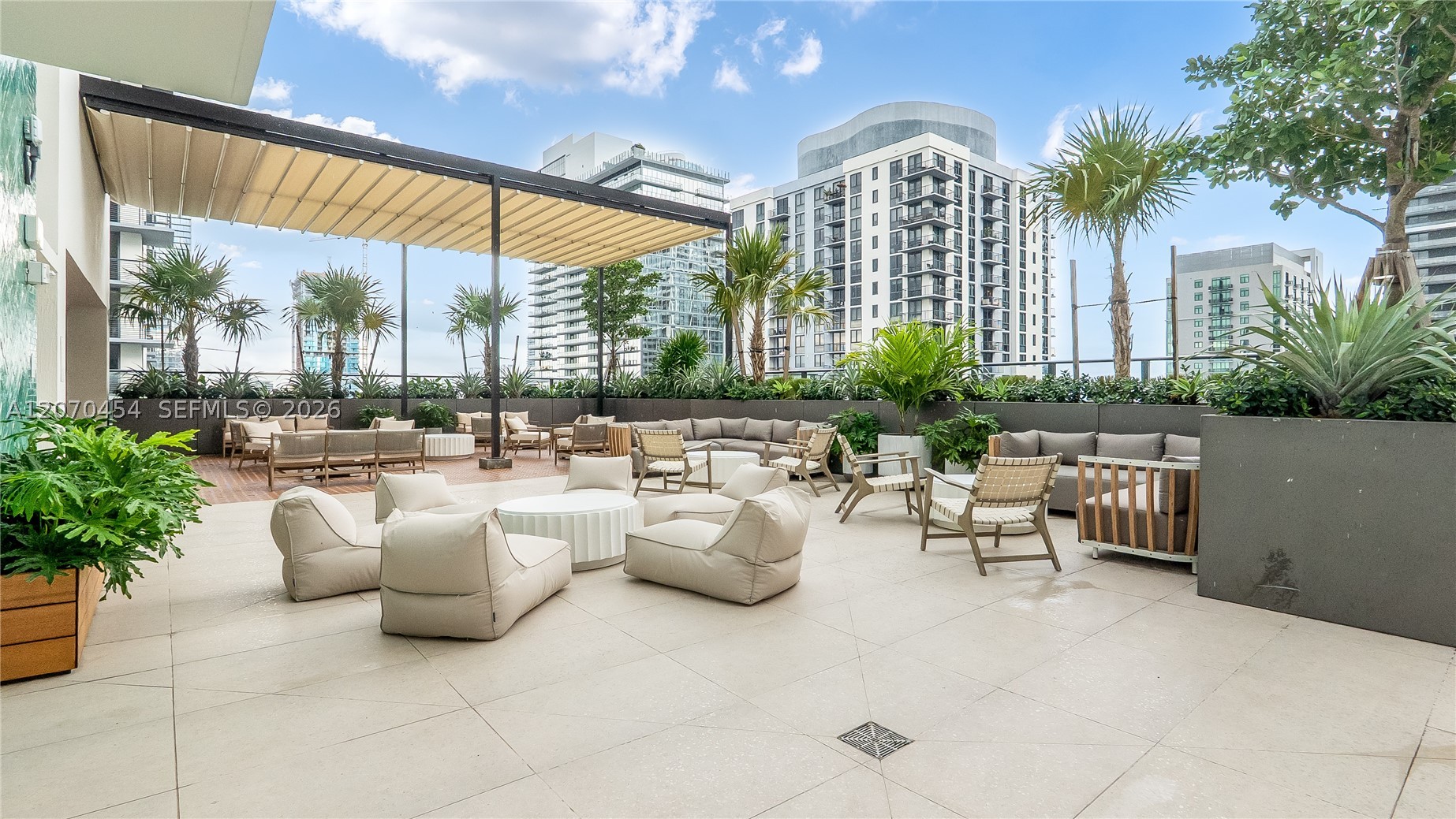 image The Crosby Miami Worldcenter14