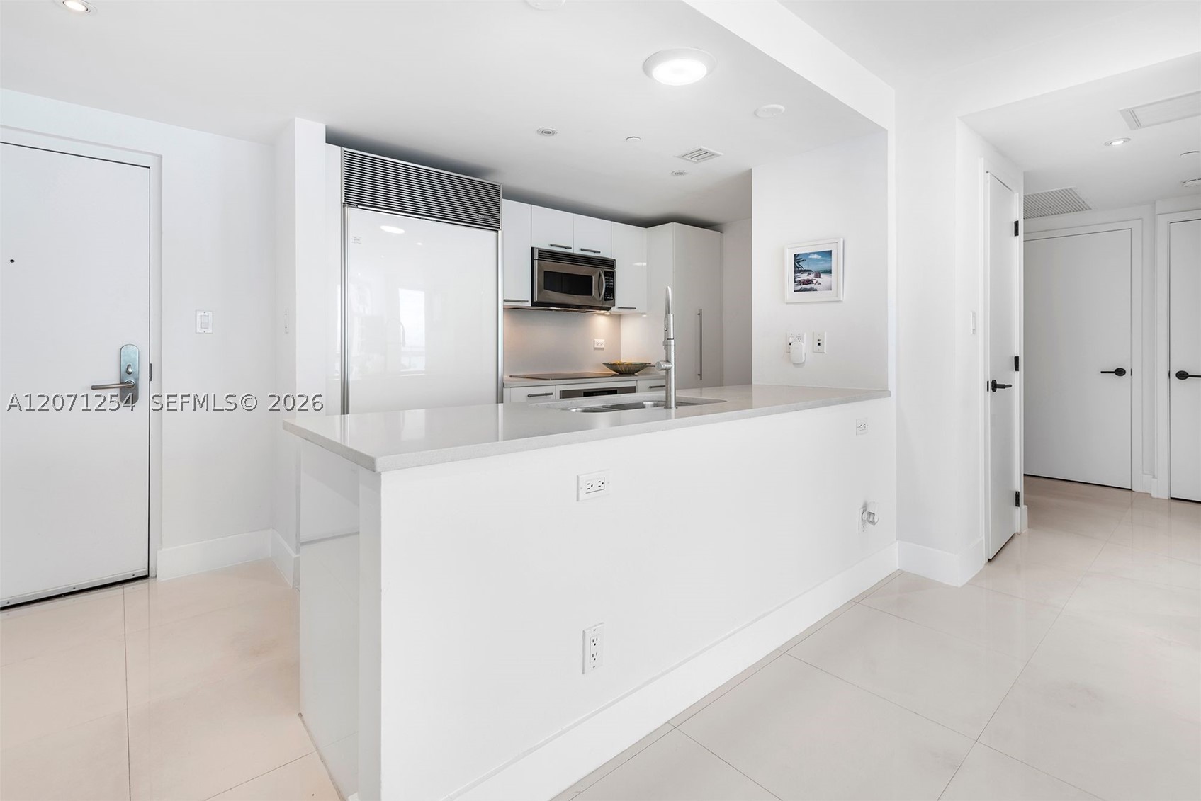 6801 Collins Ave #1206/1210 Miami Beach, FL 33141