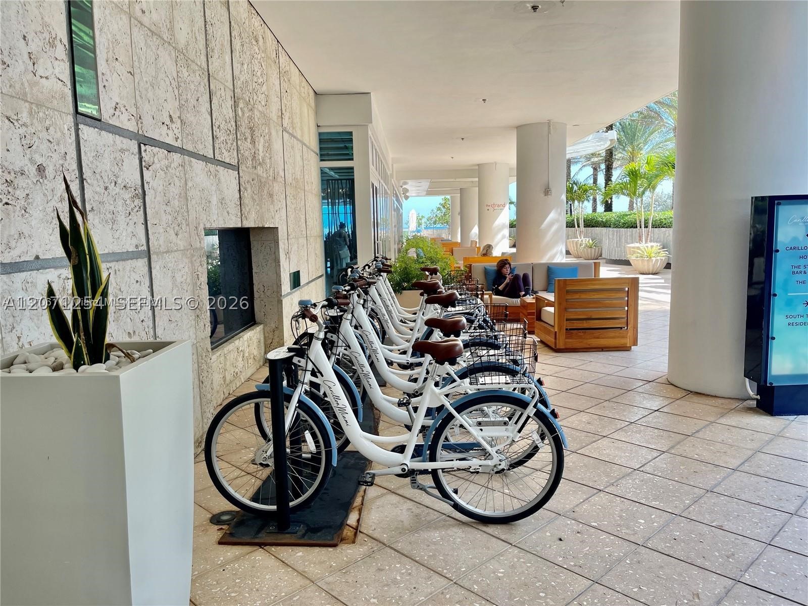 6801 Collins Ave #1206/1210 Miami Beach, FL 33141