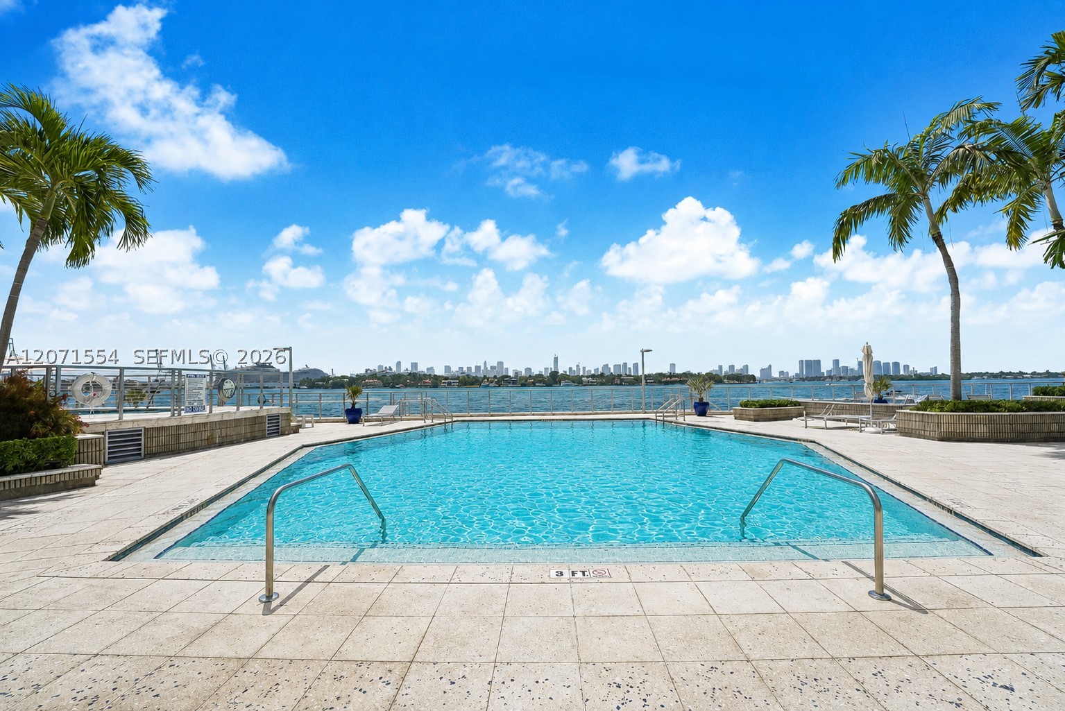 800 West Ave #917 Miami Beach, FL 33139