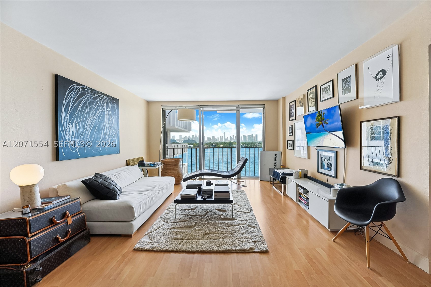 800 West Ave #917 Miami Beach, FL 33139