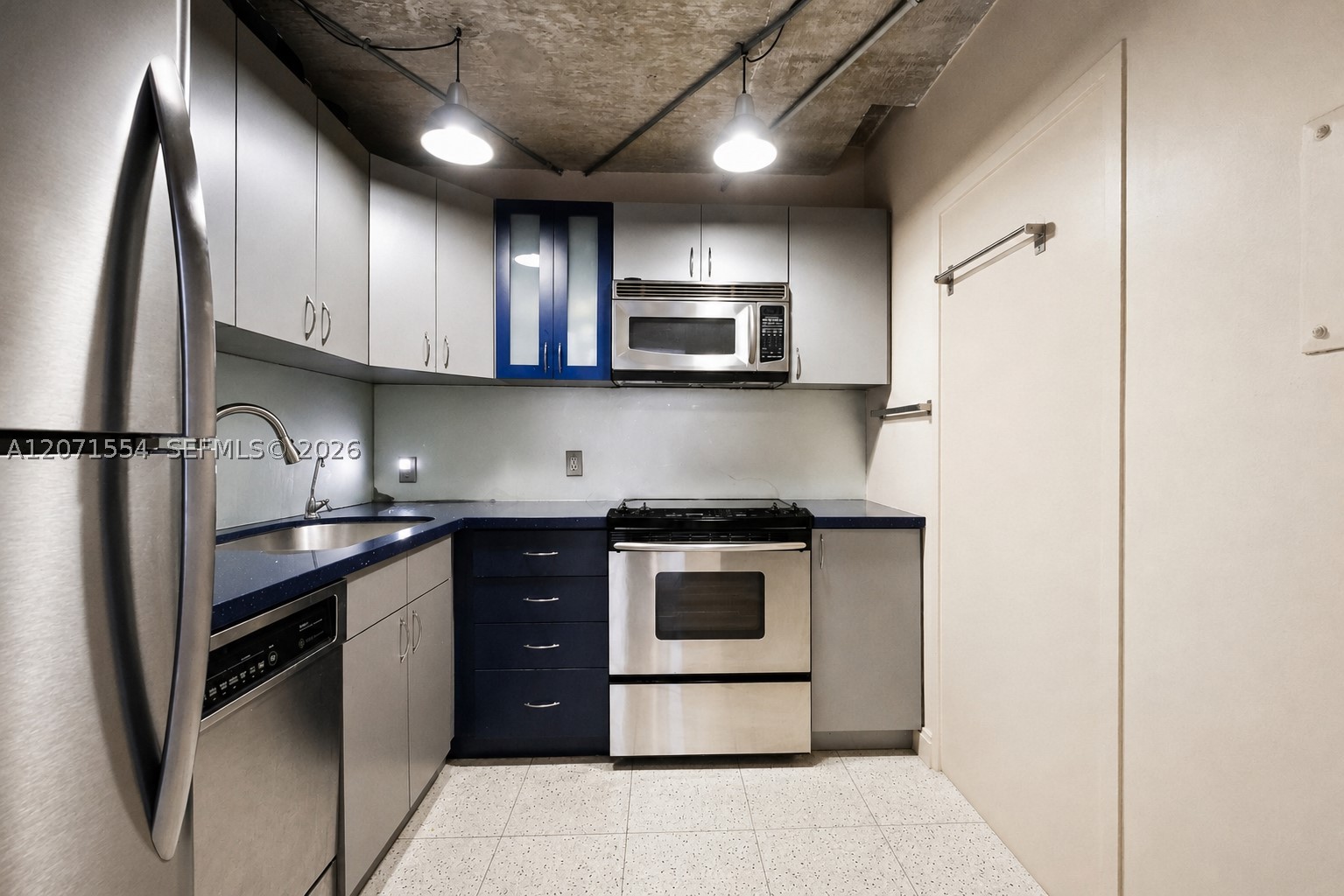 800 West Ave #917 Miami Beach, FL 33139