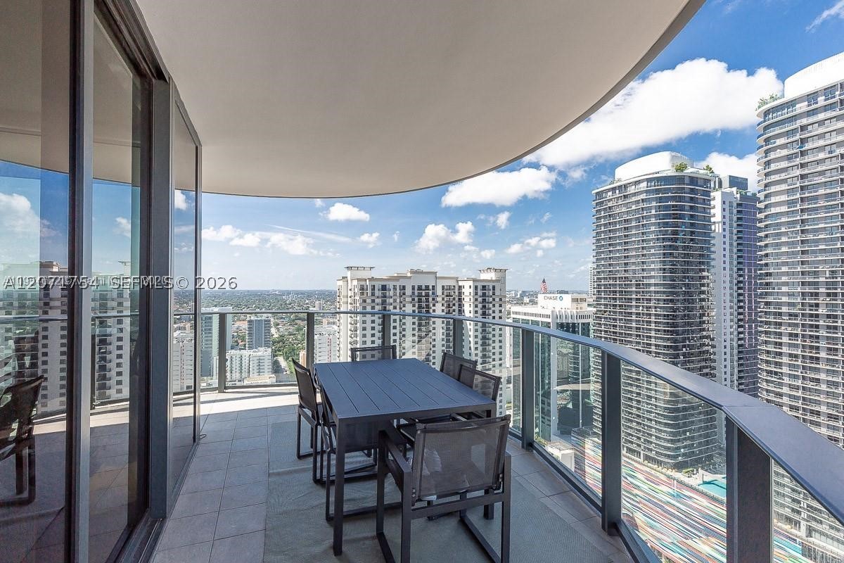 image Brickell Flatiron15