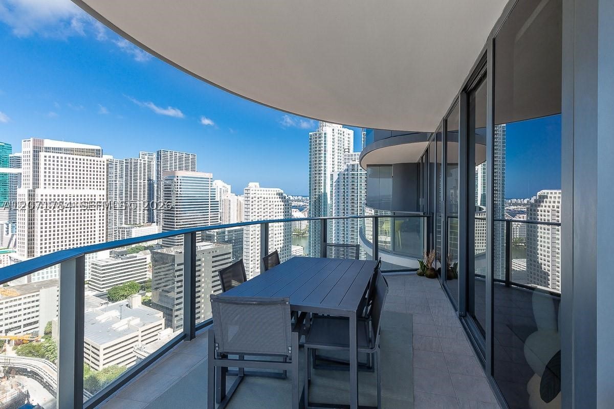 image Brickell Flatiron16