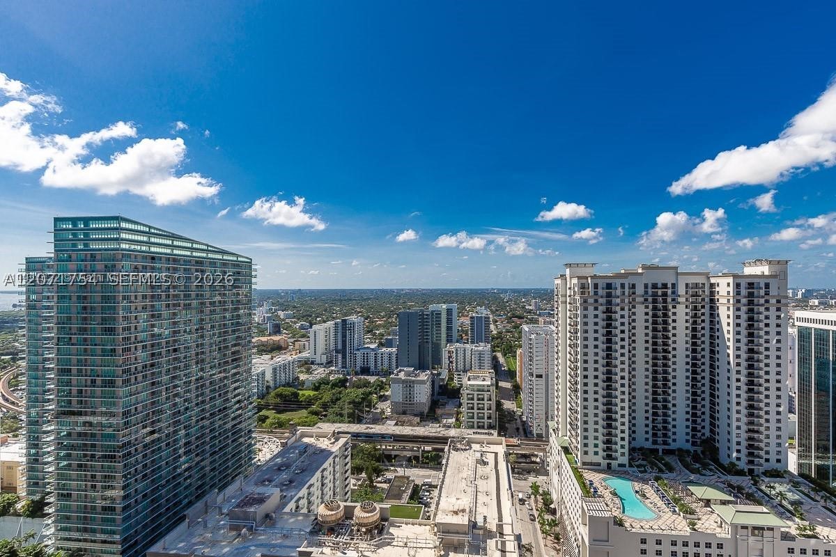 image Brickell Flatiron17