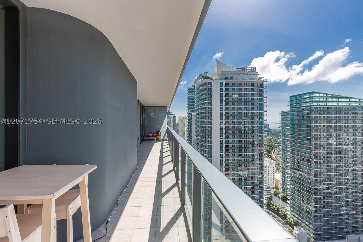 image Brickell Flatiron18