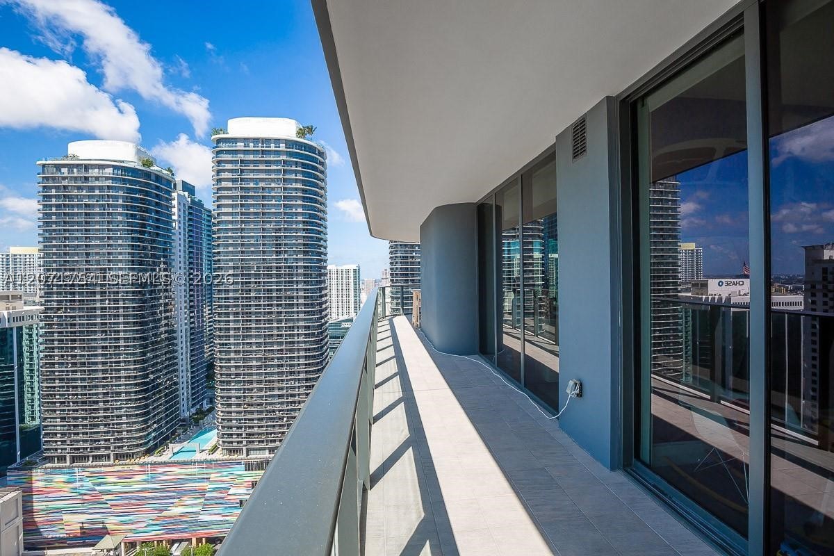 image Brickell Flatiron19