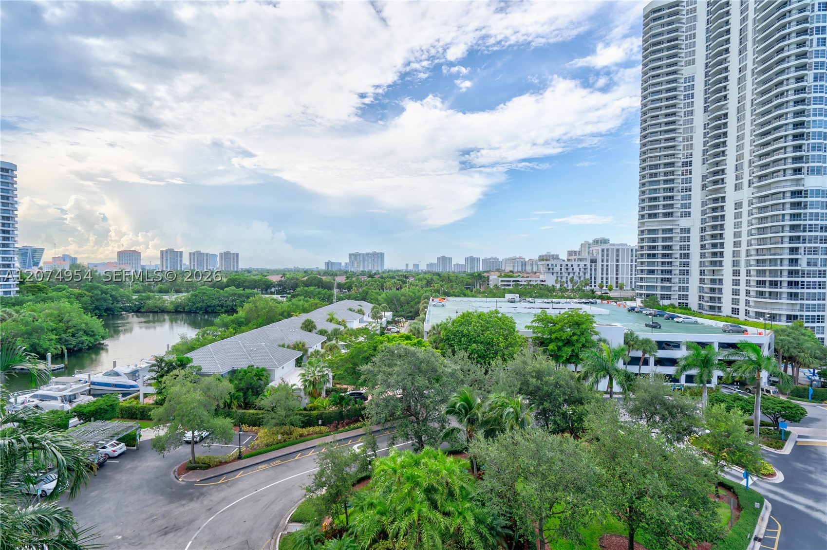 3530 Mystic Pointe Dr #808 Aventura, FL 33180