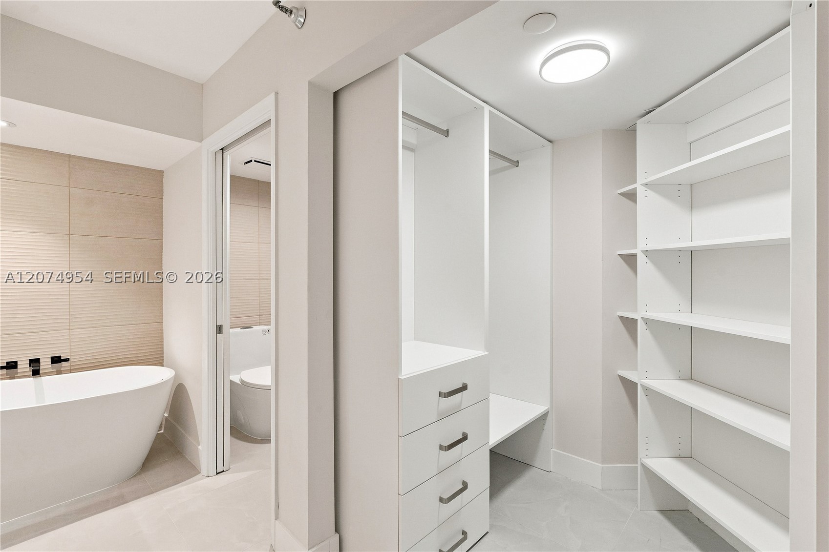 3530 Mystic Pointe Dr #808 Aventura, FL 33180
