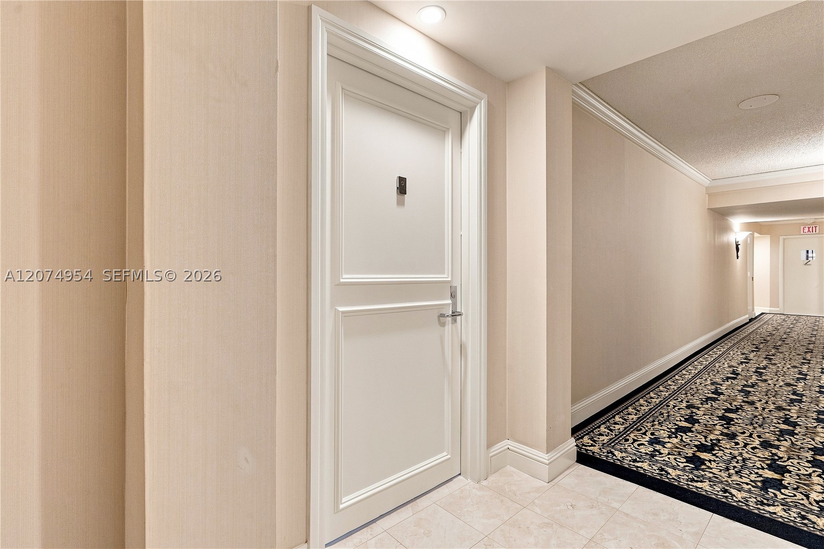 3530 Mystic Pointe Dr #808 Aventura, FL 33180