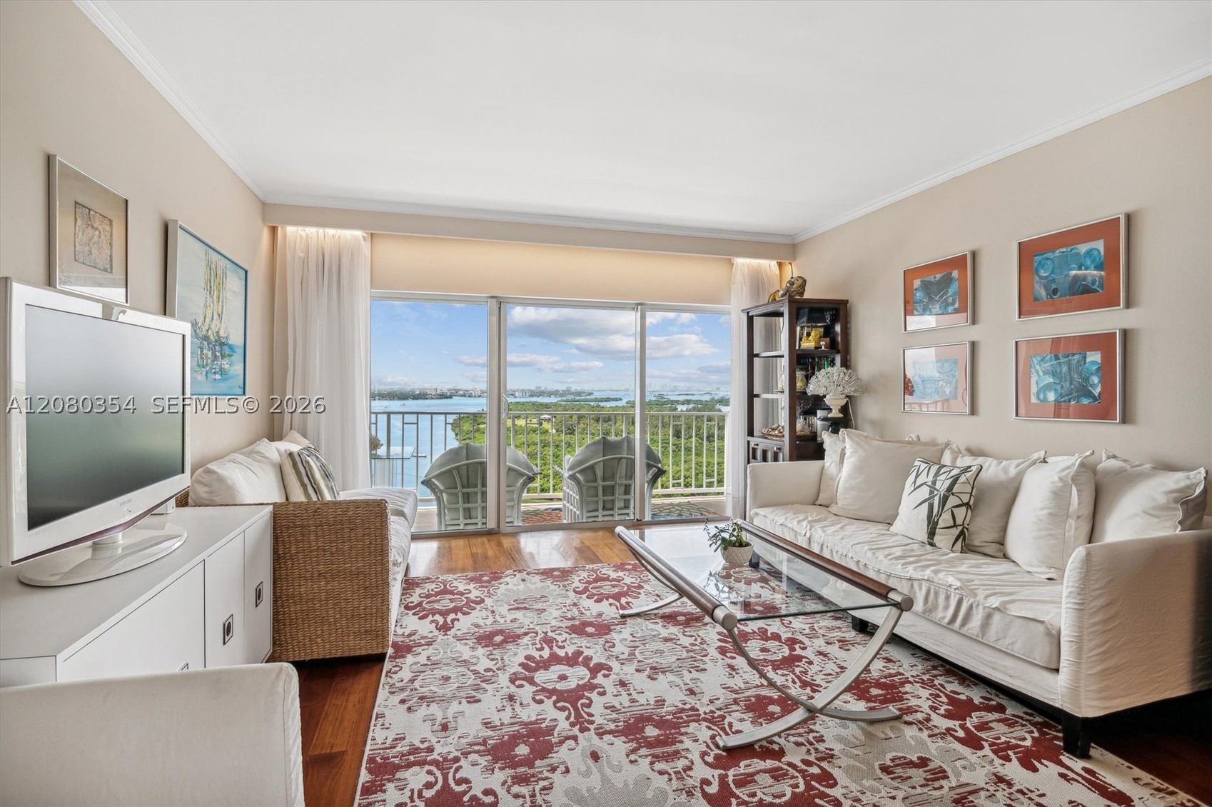 500 Bayview Dr #2122 Sunny Isles Beach, FL 33160