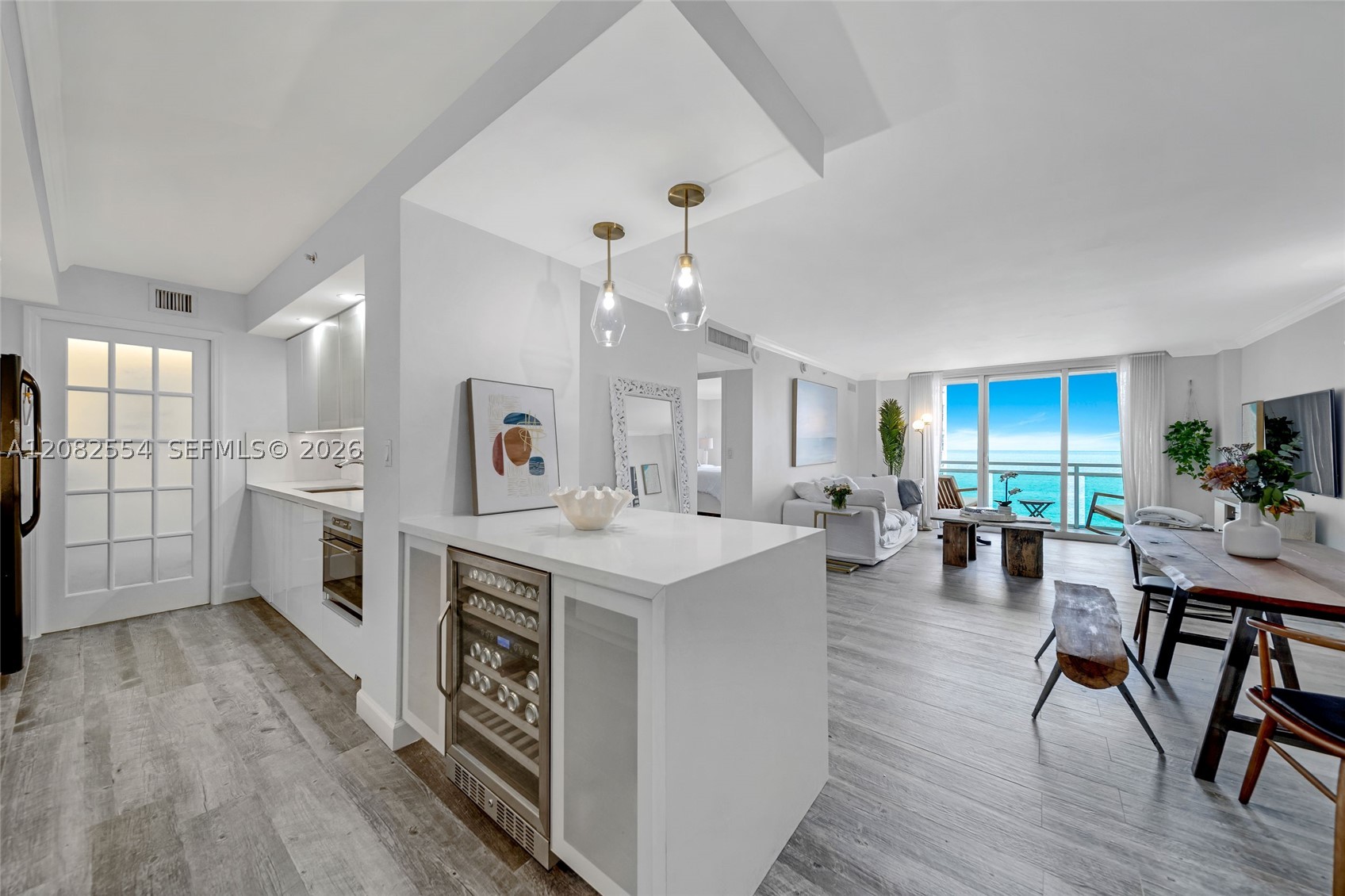 6917 Collins Ave #1409