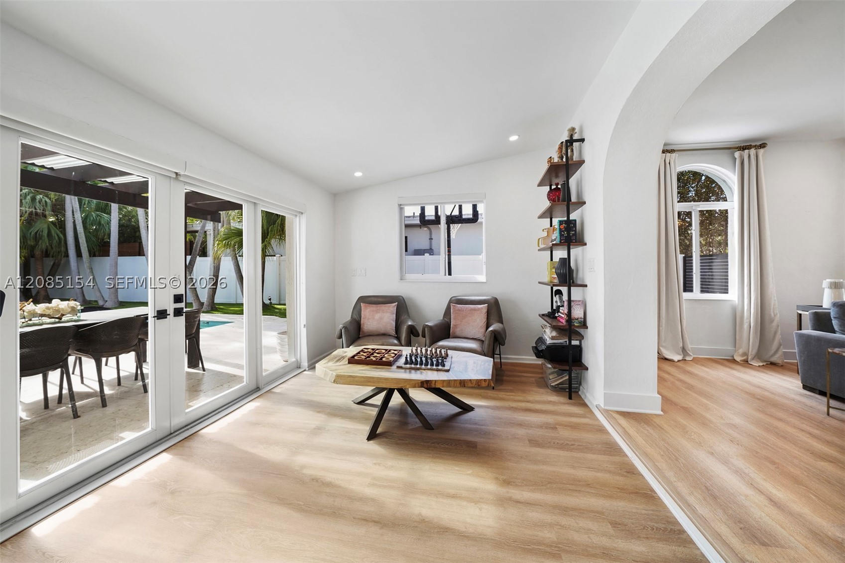 5237 La Gorce Dr Miami Beach, FL 33140
