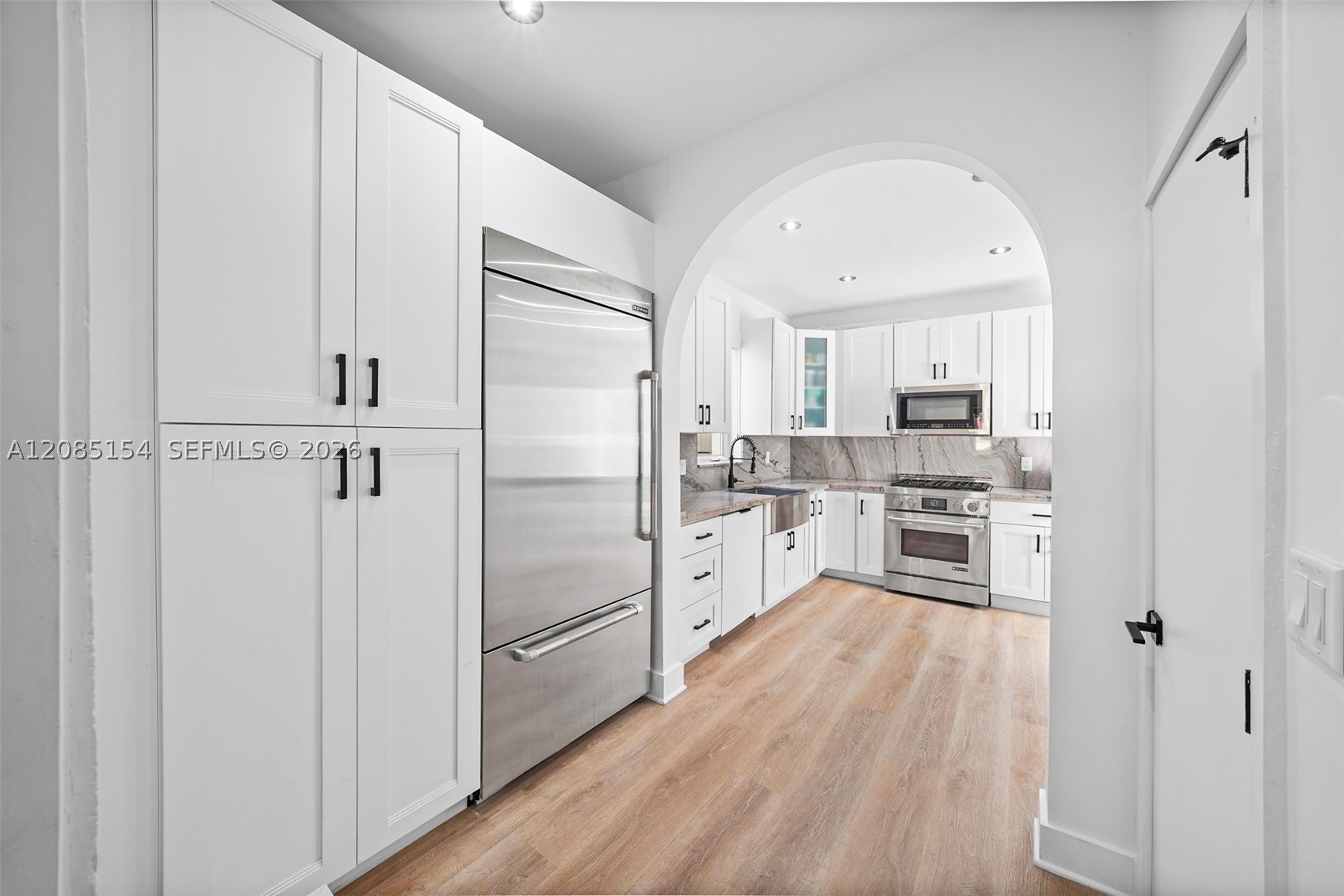 5237 La Gorce Dr Miami Beach, FL 33140