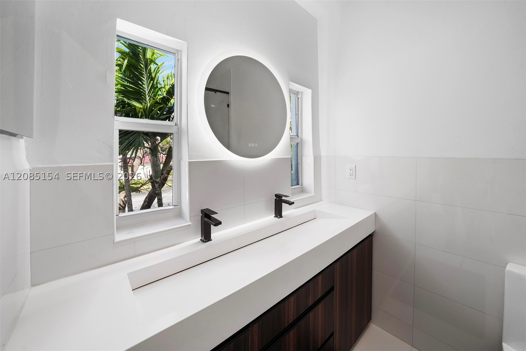 5237 La Gorce Dr Miami Beach, FL 33140