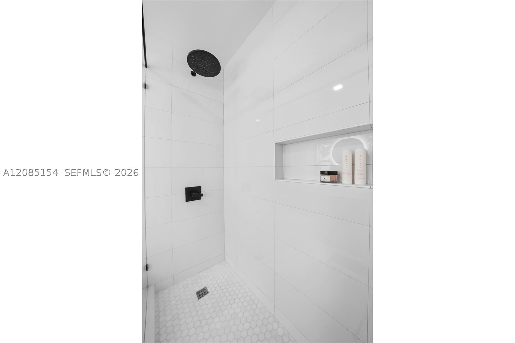 5237 La Gorce Dr Miami Beach, FL 33140