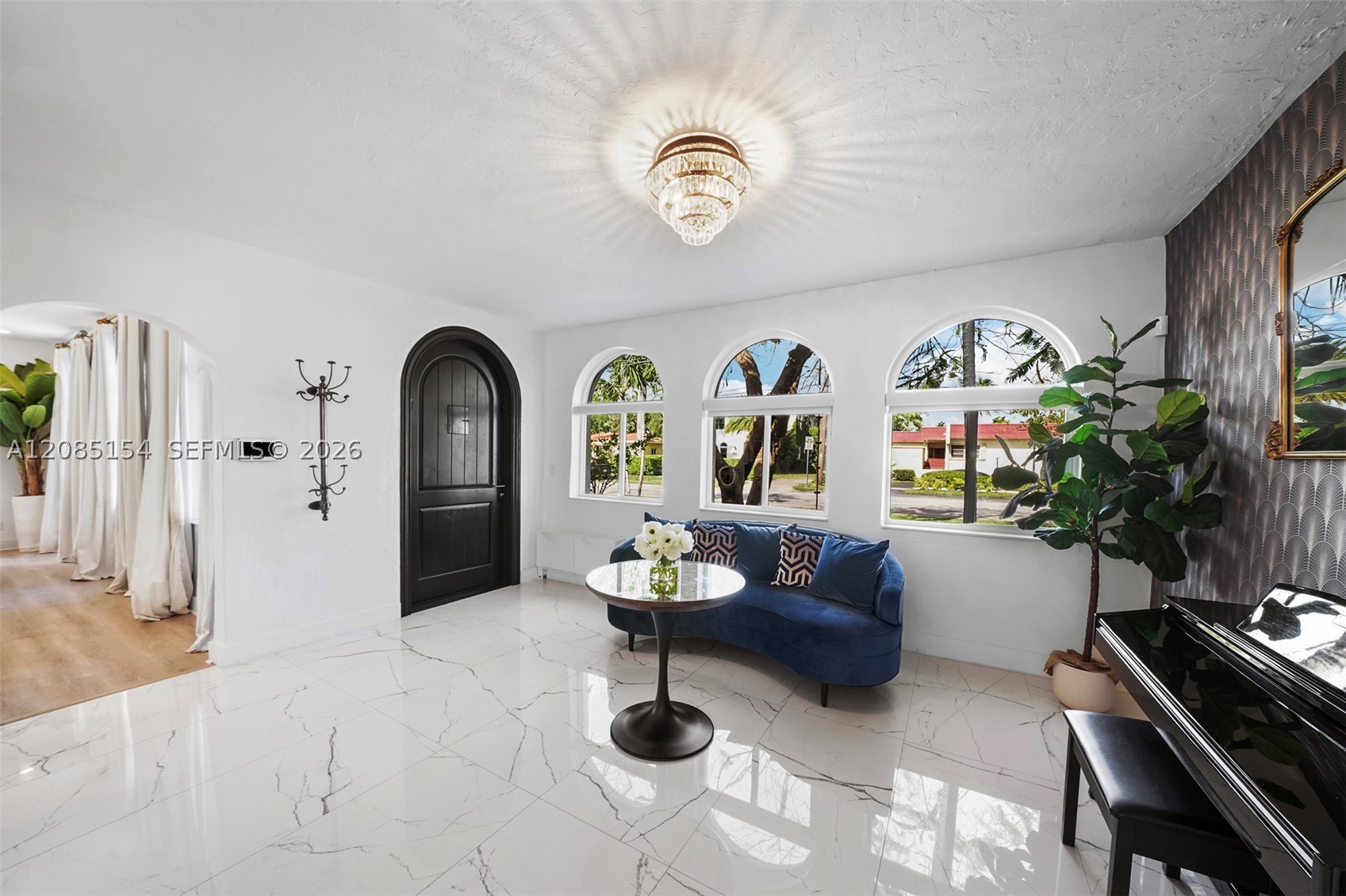 5237 La Gorce Dr Miami Beach, FL 33140