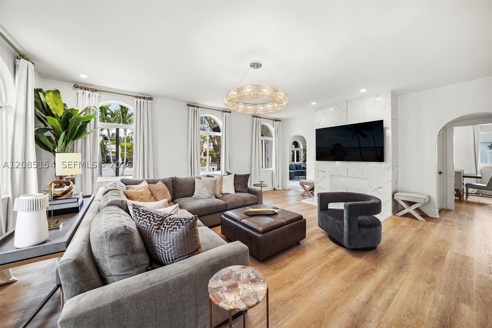 5237 La Gorce Dr Miami Beach, FL 33140