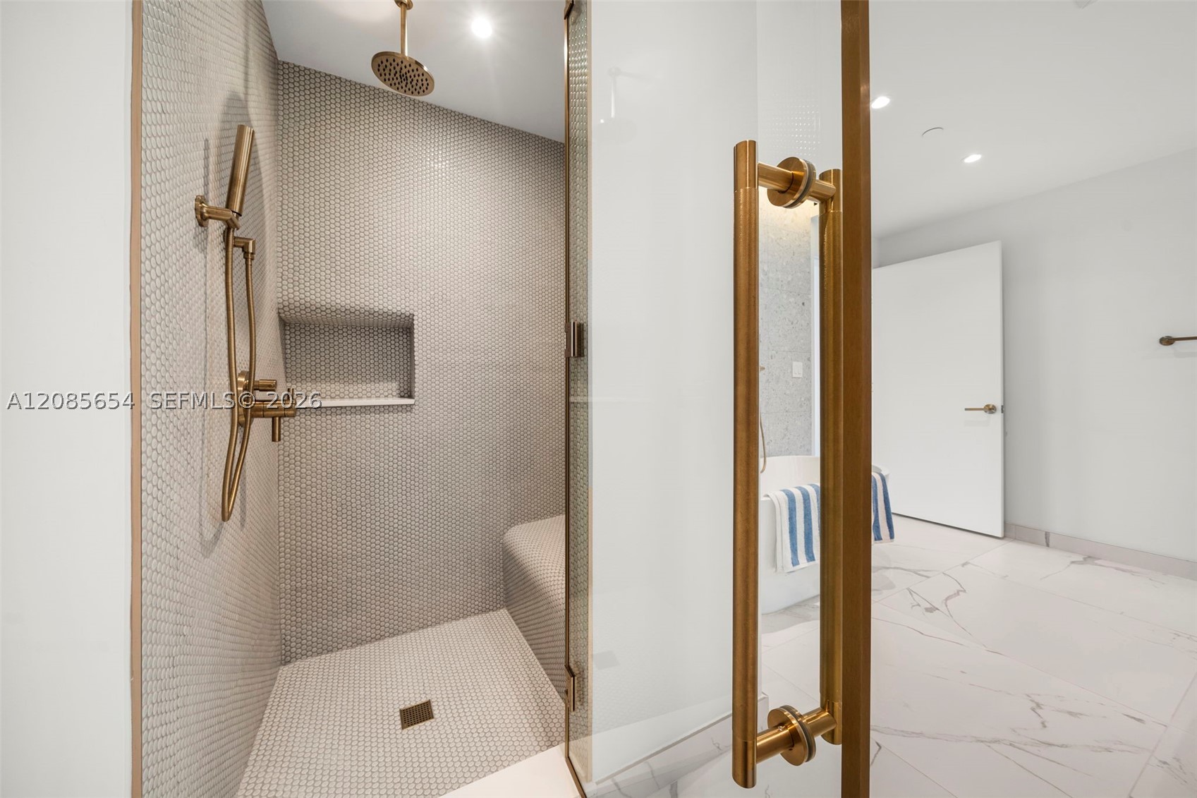 2678 Tigertail Ave #1101 Miami, FL 33133
