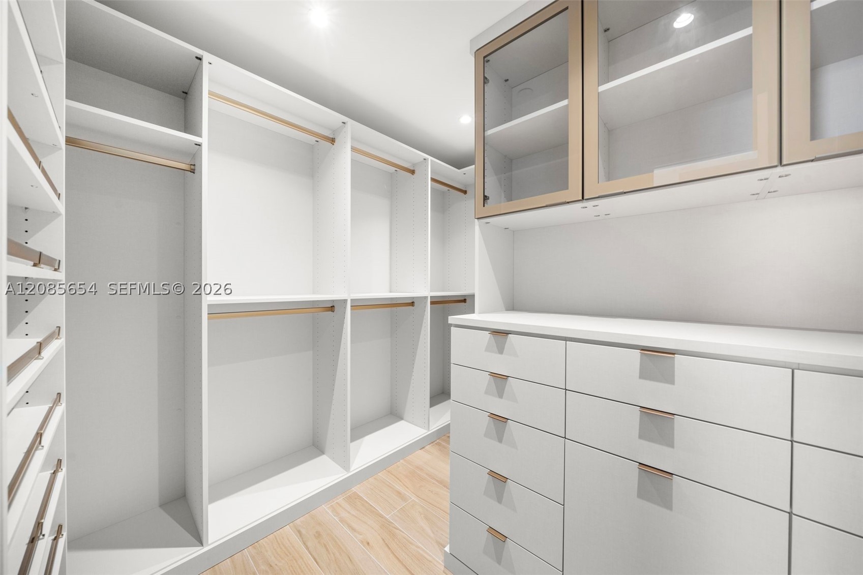 2678 Tigertail Ave #1101 Miami, FL 33133