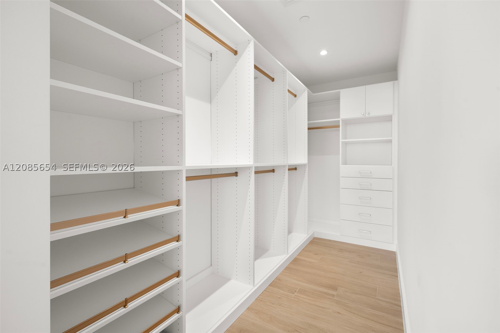 2678 Tigertail Ave #1101 Miami, FL 33133