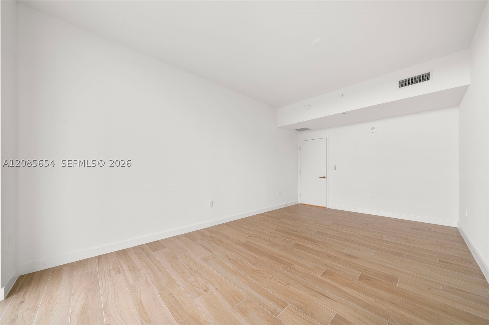 2678 Tigertail Ave #1101 Miami, FL 33133