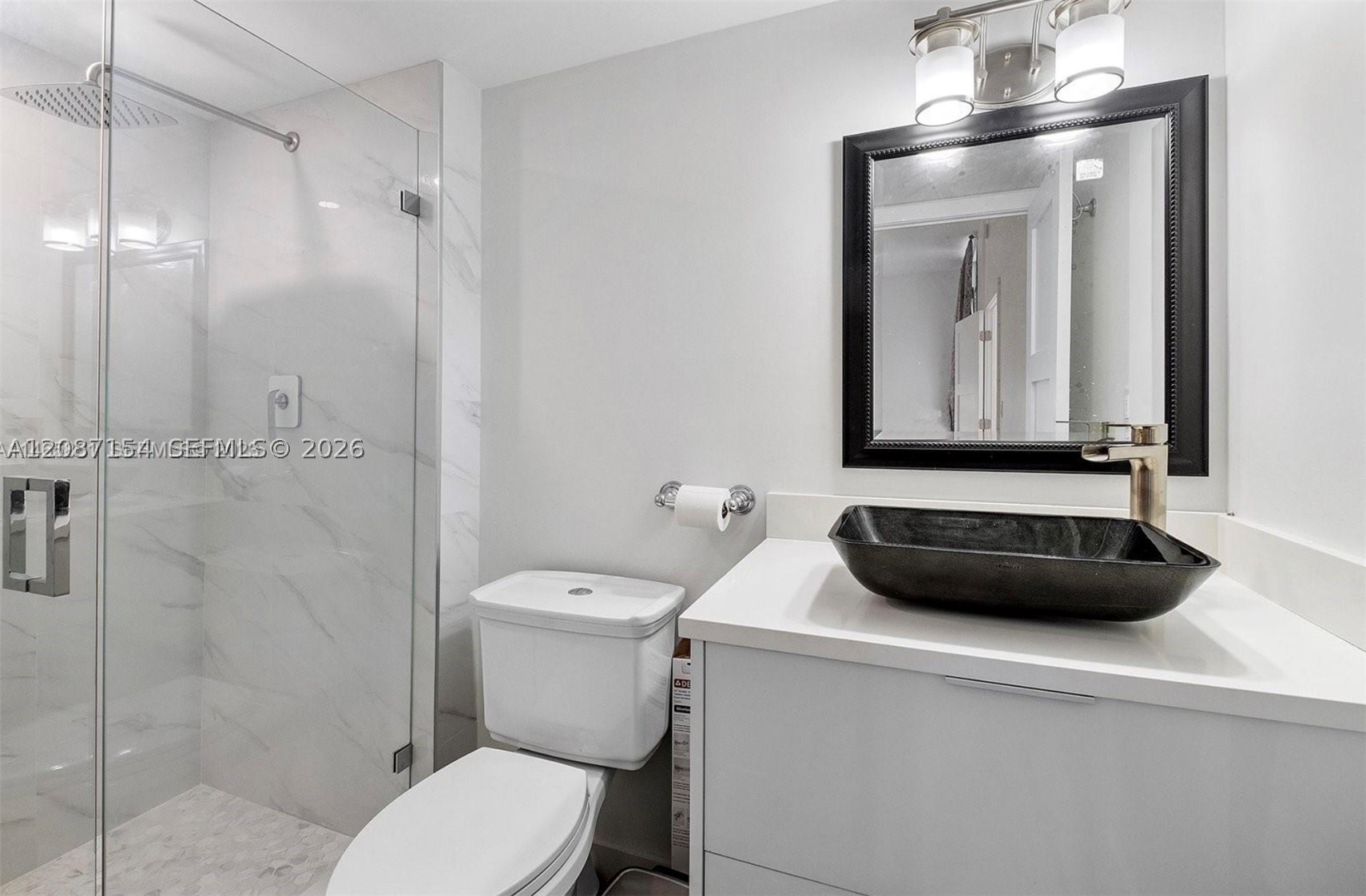 image Arlen House East9