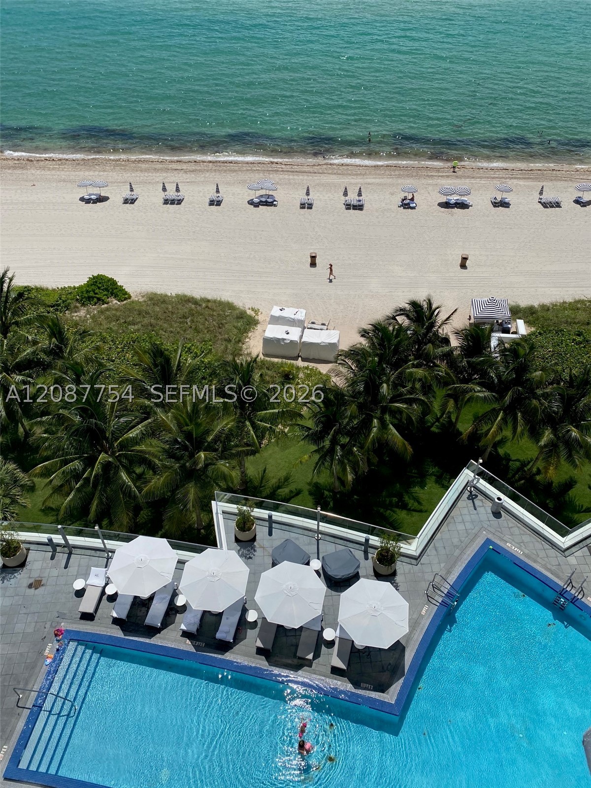 image Jade Beach3