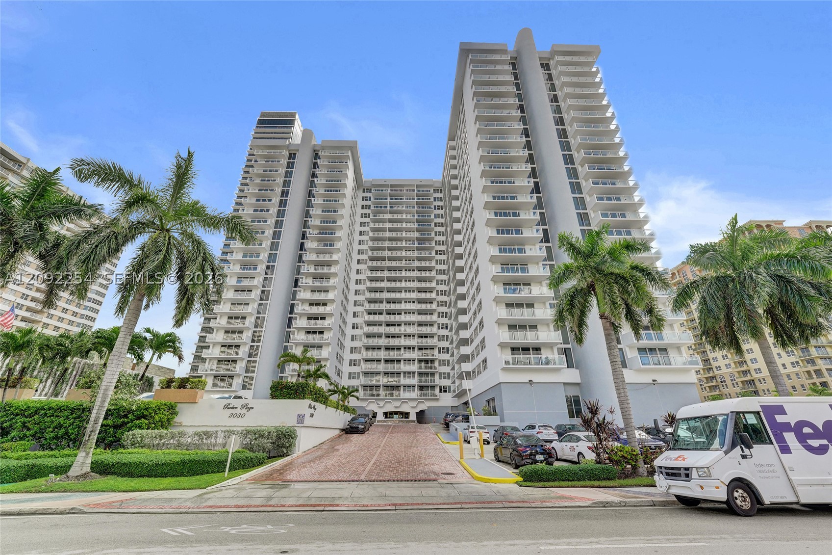 2030 S Ocean Dr #701