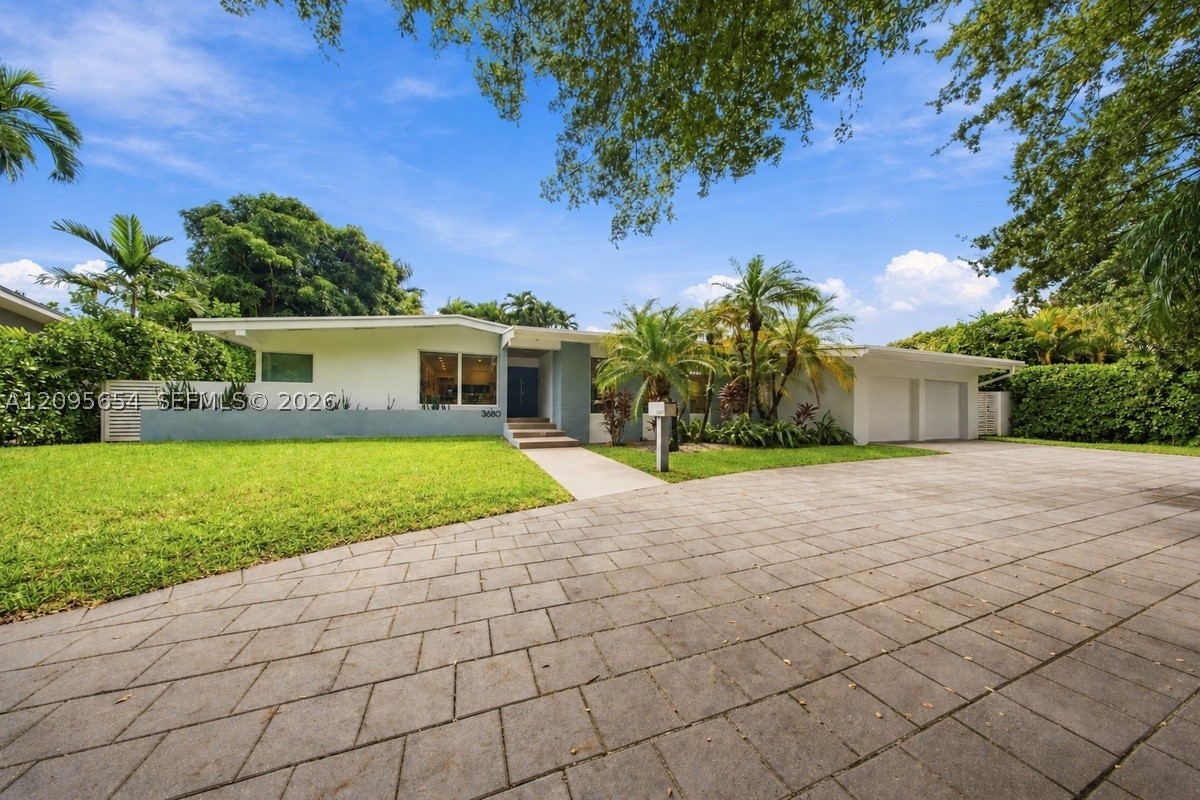 3680 Battersea Rd Miami, FL 33133