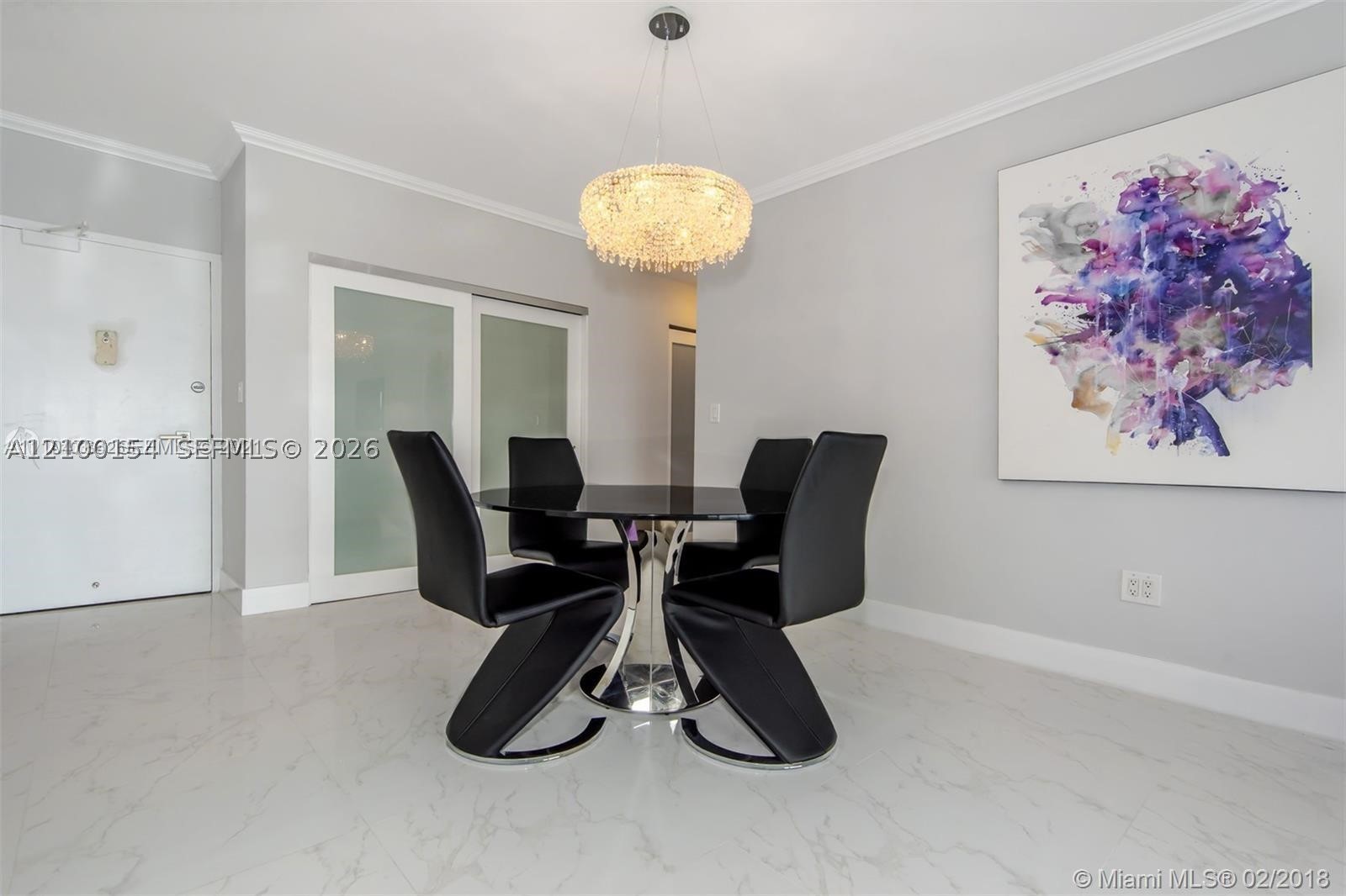 image Arlen House Condo9