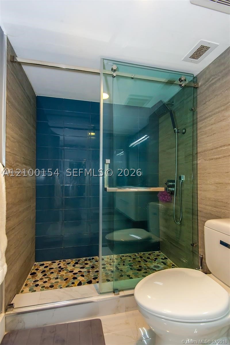 image Arlen House Condo18