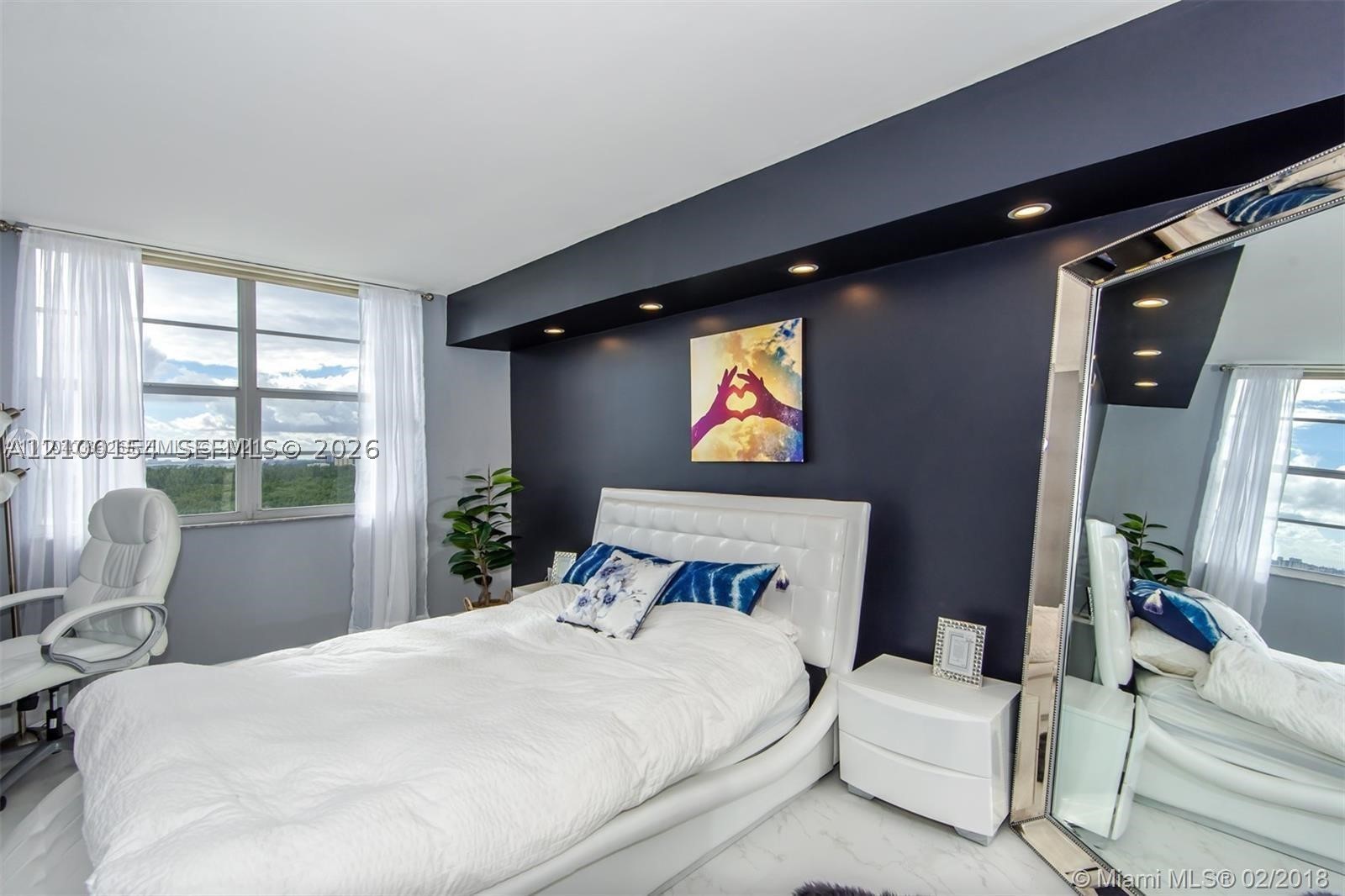 image Arlen House Condo20