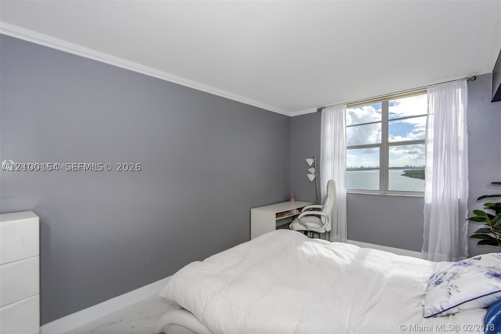 image Arlen House Condo21