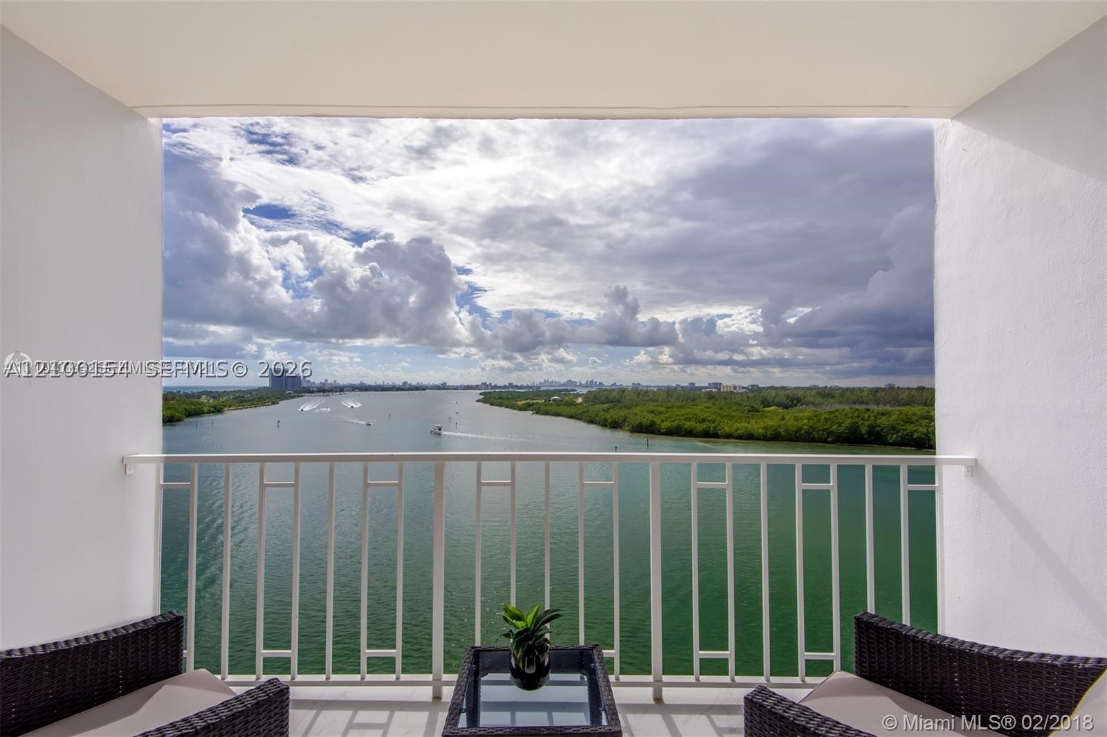 image Arlen House Condo25