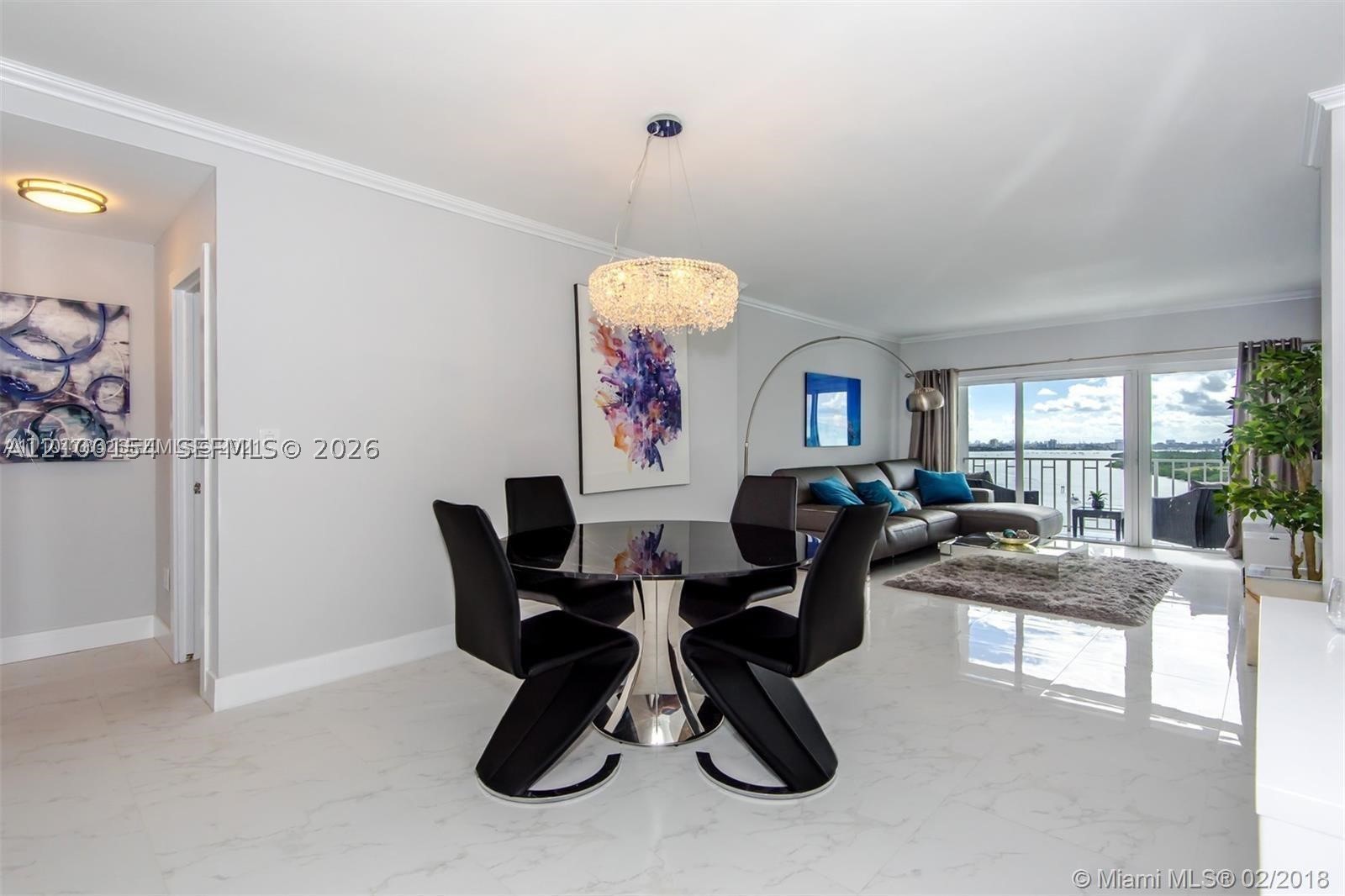 image Arlen House Condo8